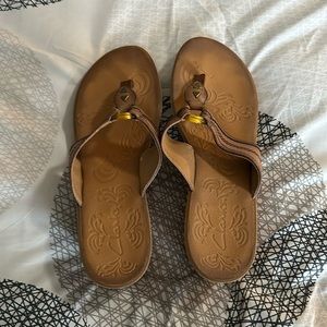 Clarks Wedge Flip Flops Size 10